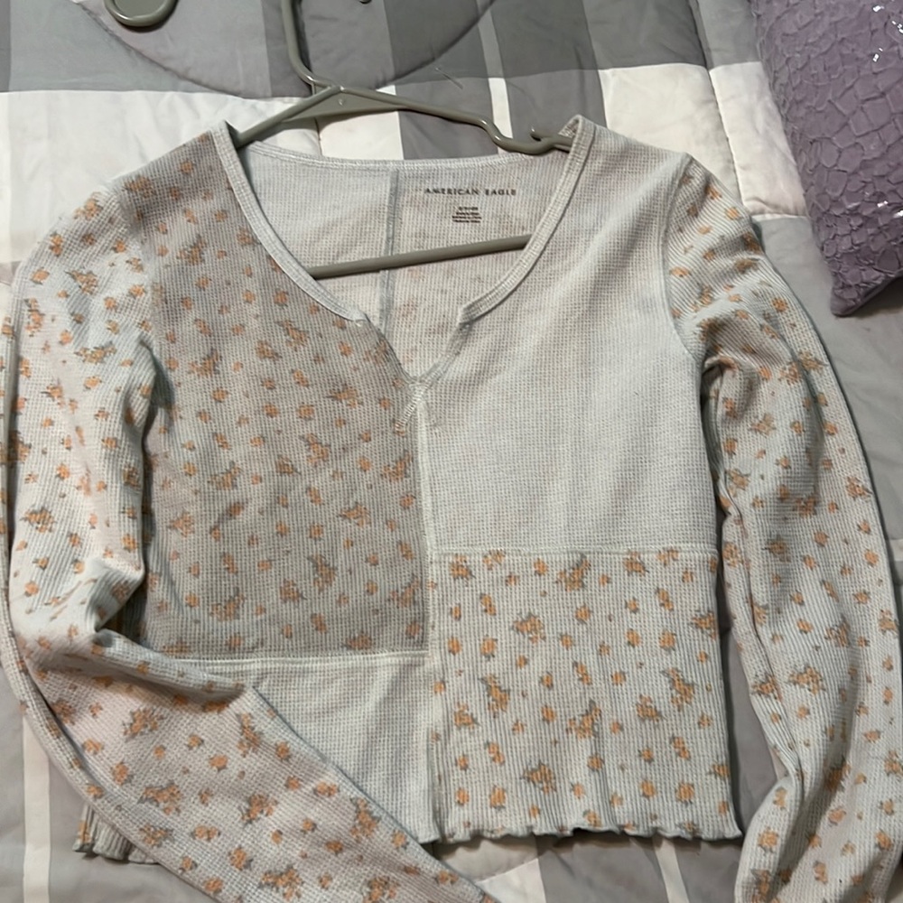 Like new American eagle crop top